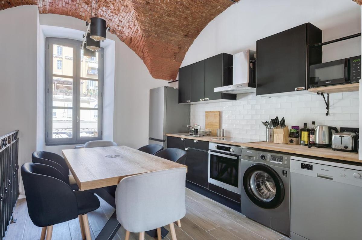Superbe Appartement Au Coeur Du Vieux Nice ! Exterior photo
